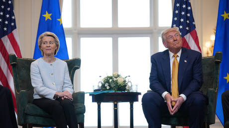 European Commission President Ursula von der Leyen and US President Donald Trump at Turnberry golf resort in Scotland, July 27, 2025.
