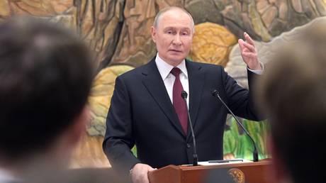 Russia ready to provide Europe with written security guarantees – Putin