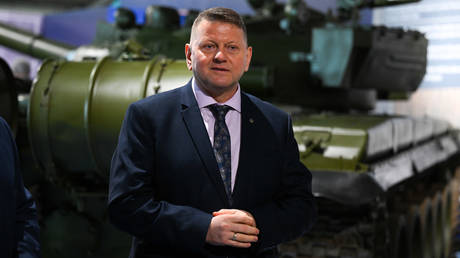 Possible Zelensky challenger to return to Ukraine – media