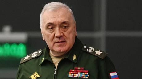 Former top Russian Defense Ministry official detained in graft case
