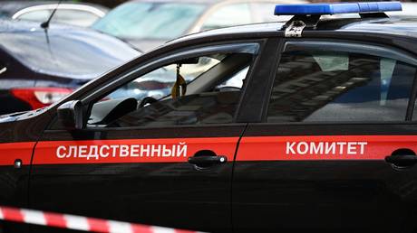 Russian teen fires flare gun at classmate before leaping from fourth floor