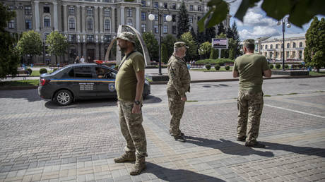 Ukrainian draft enforcers open fire at Roma residents – media