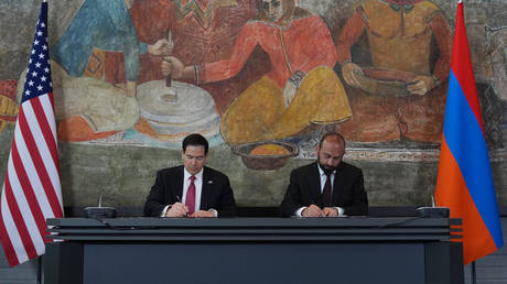 Secretary of State Marco Rubio participates in a signing ceremony with Armenia's Foreign Minister Ararat Mirzoyan in Yerevan, Armenia, May 26, 2026