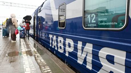 FILE PHOTO: Tavria Moscow-Simferopol express train.