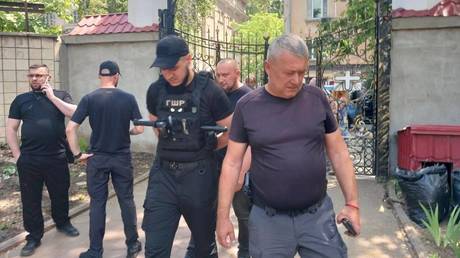 State-backed raiders seize Odessa church from Ukraine’s largest denomination (PHOTOS)