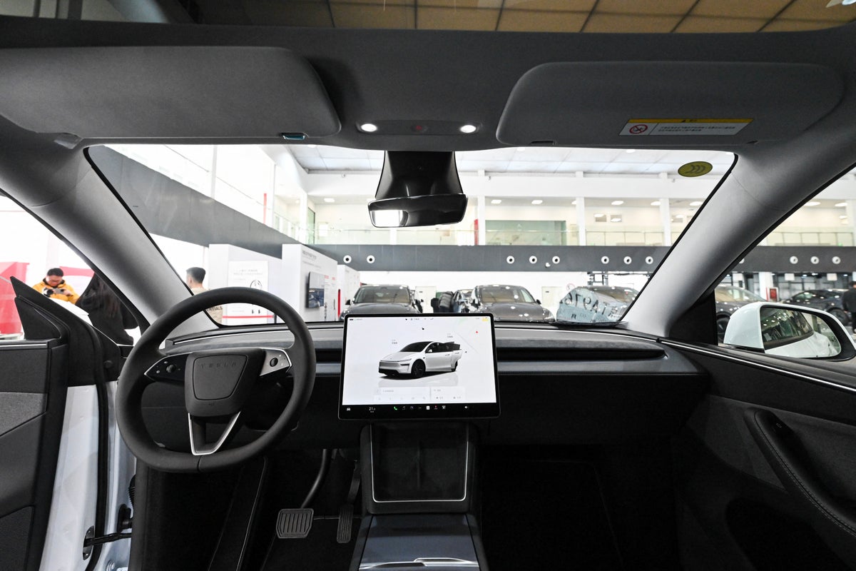 I used a self-driving car for 100 days. These are the mistakes it kept making